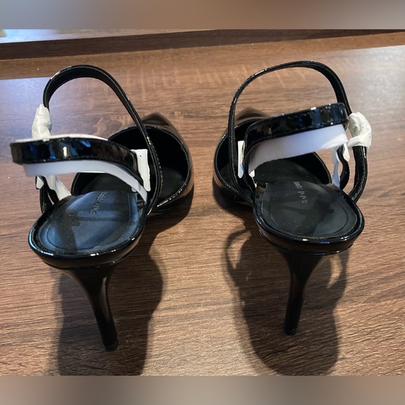 BANANA REPUBLIC Cross Halter Madis Black Patent 3-3/4” Slingback Heels Size 8.5 - Picture 5 of 9